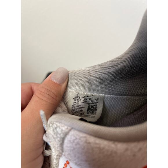 NIKE Air Force 1 Women Low '07 SE Nike 101 DX2348-100 White Sneakers - Picture 8 of 9